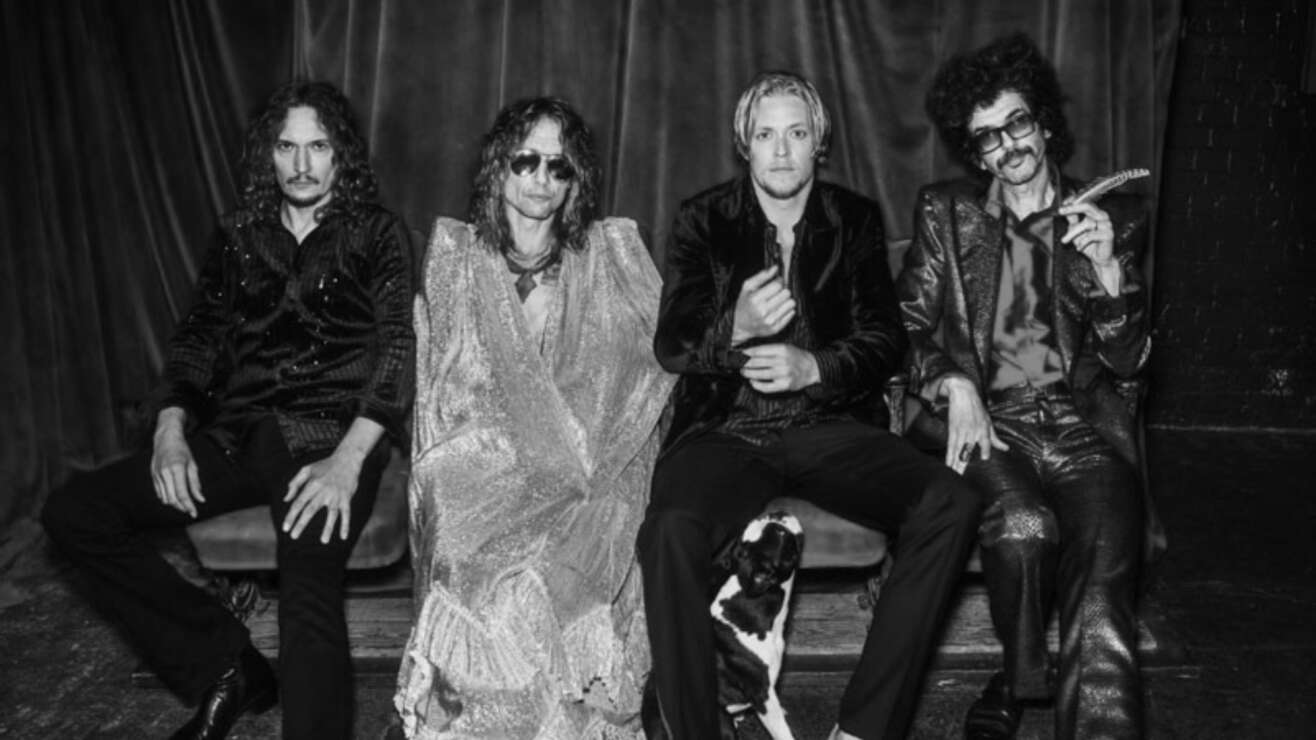 THE DARKNESS