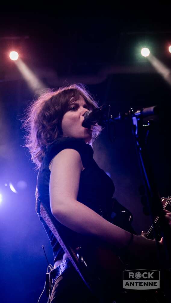 Dea Matrona als Vorband von The Darkness in der Rock City München am 14.10.2025