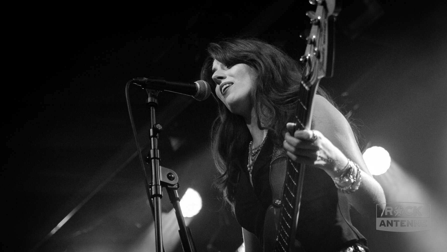 Dea Matrona als Vorband von The Darkness in der Rock City München am 14.10.2025