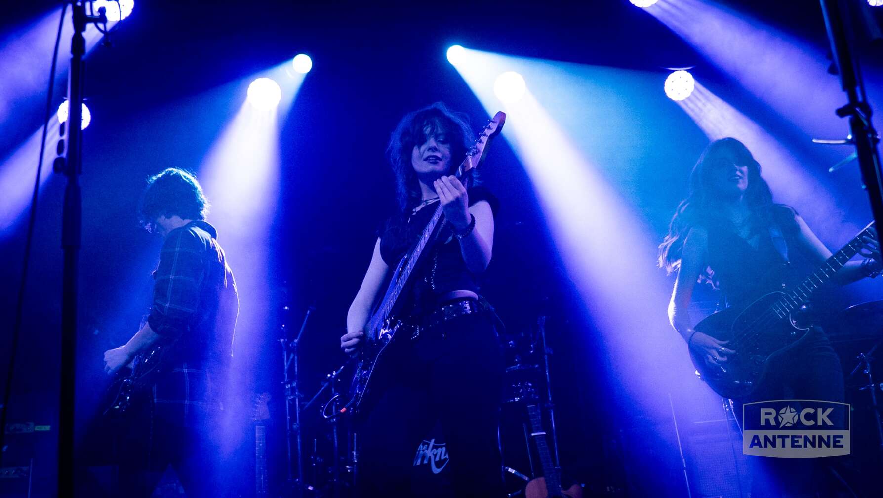 Dea Matrona als Vorband von The Darkness in der Rock City München am 14.10.2025