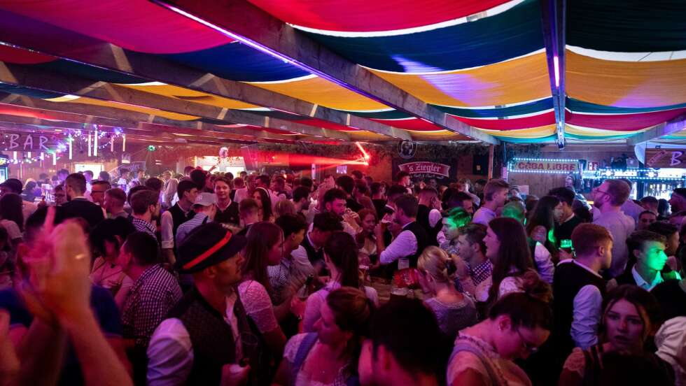 12.08.2026: Rock Nacht beim Dachauer Volksfest mit ROCK ANTENNE DJane