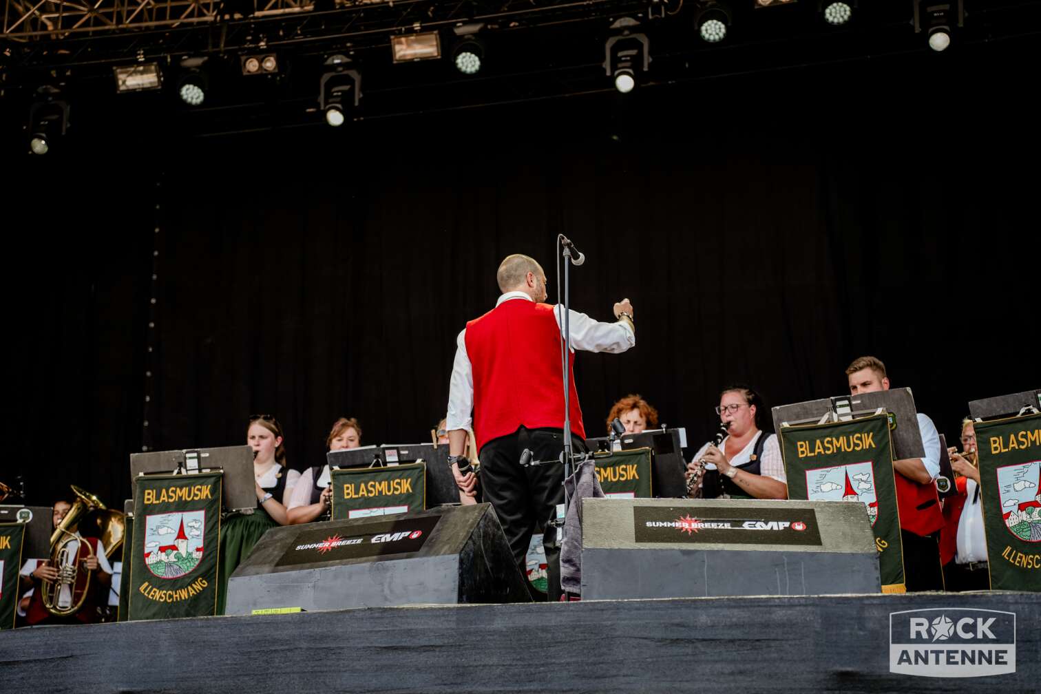Land und Leute beim Summer Breeze 2026