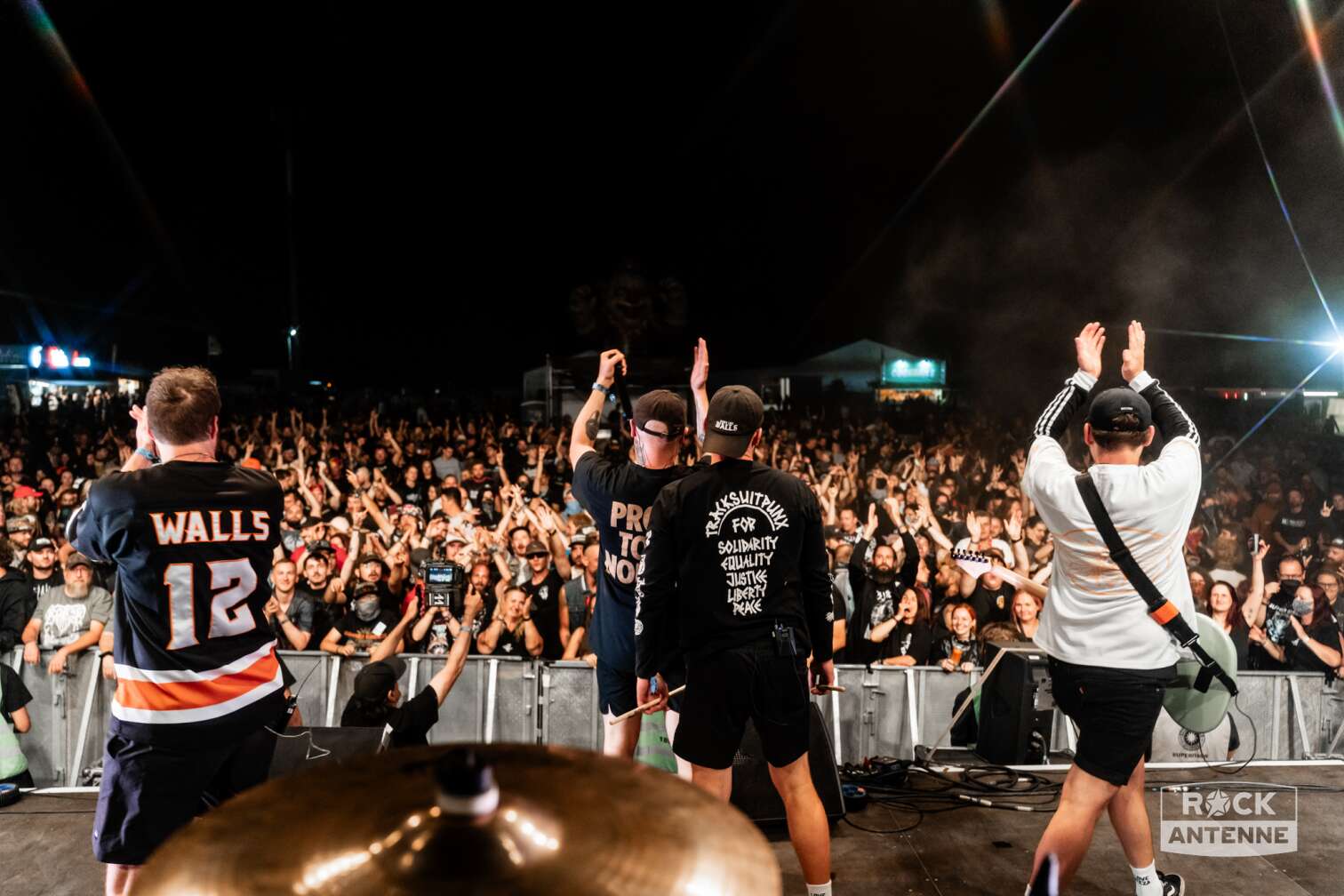 Waves Like Walls beim Summer Breeze Open Air 2026