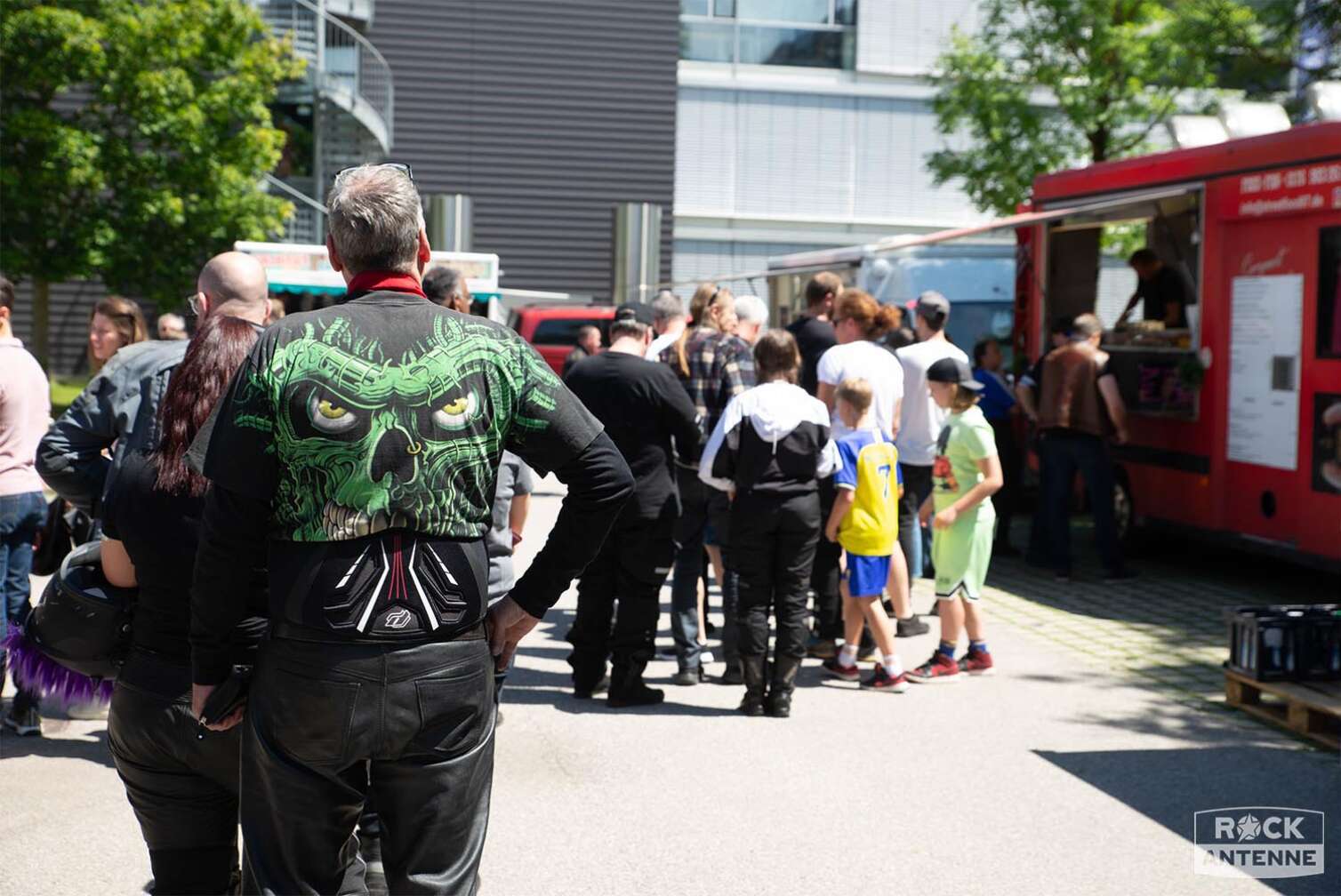 Foto von der ROCK ANTENNE Motorradtour 2024 - Eindrücke von der After Tour Party am ROCK ANTENNE Funkhaus in Ismaning