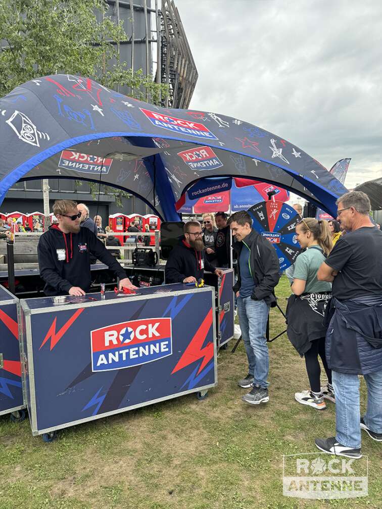 Eindrücke vom ROCK ANTENNE Stand beim ROCK ANTENNE Open Air Am Showpalast 2024